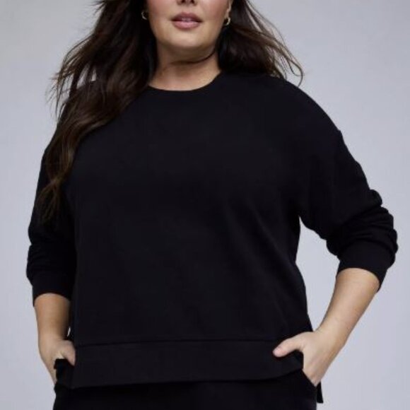 TORRID Size 0 Large Belle Isle Crewneck Sweatshirt Pullover Black Oversized Cozy - Picture 1 of 8